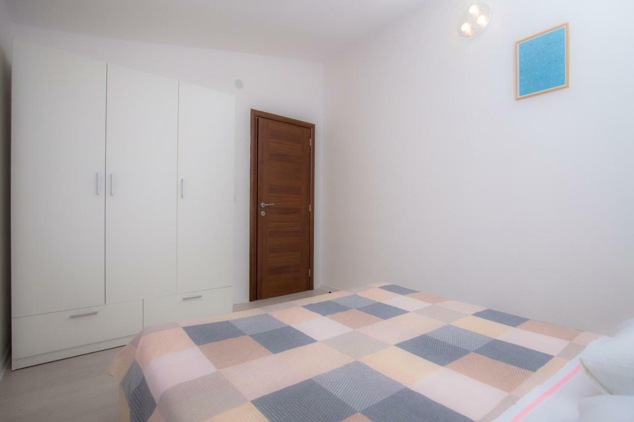 Apartman Marko Primošten Exteriör bild